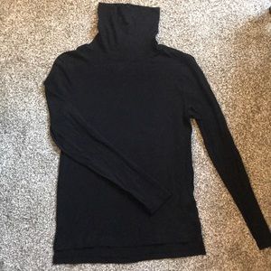 Light weight turtle neck - all black